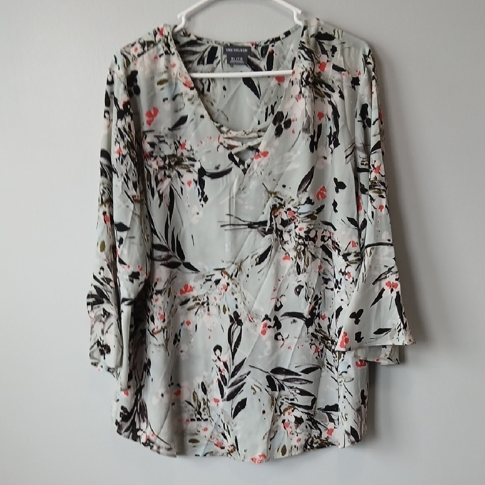 Van Heusen Floral Gray Watercolor Bell Sleeve Blouse Size XL Office Wear